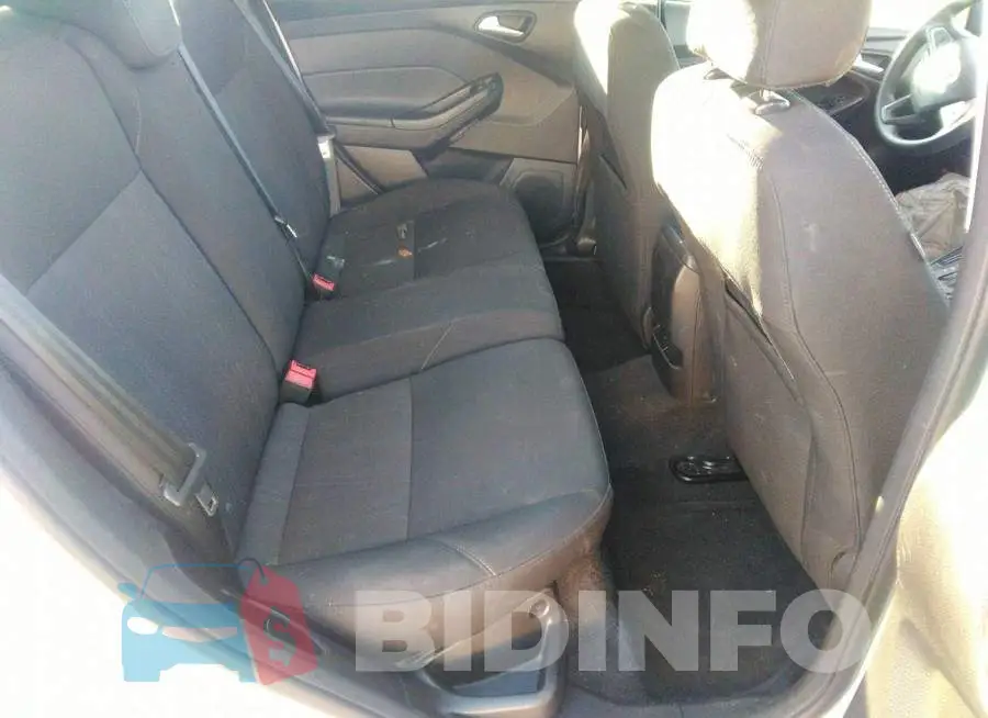 1FADP3K2XHL220579 Photo# 8