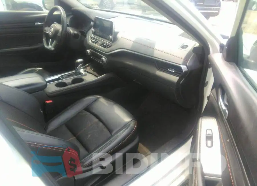 1N4BL4CV6KC129981 Photo# 5