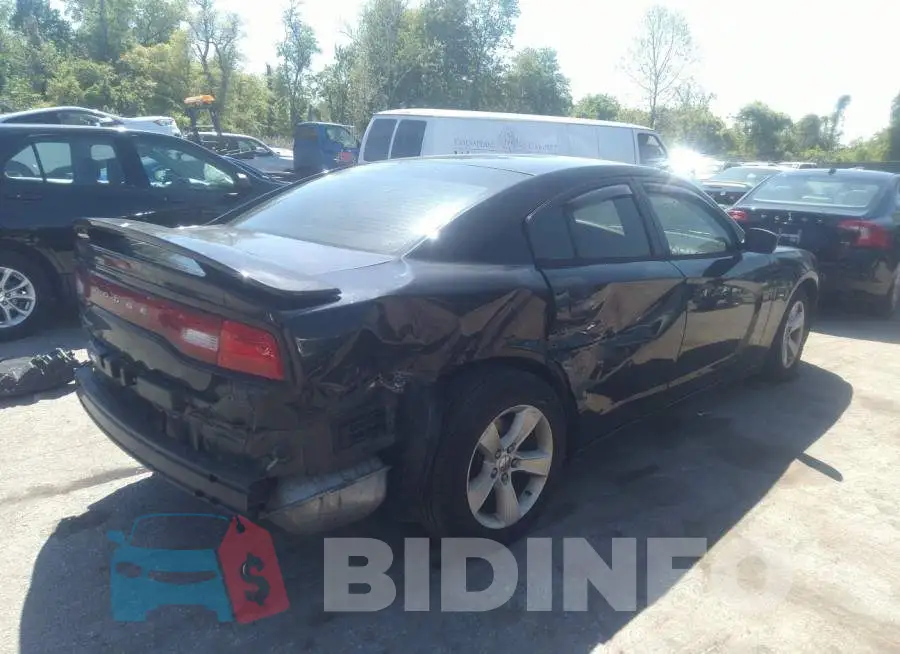 2C3CDXBG8DH554428 Photo# 4