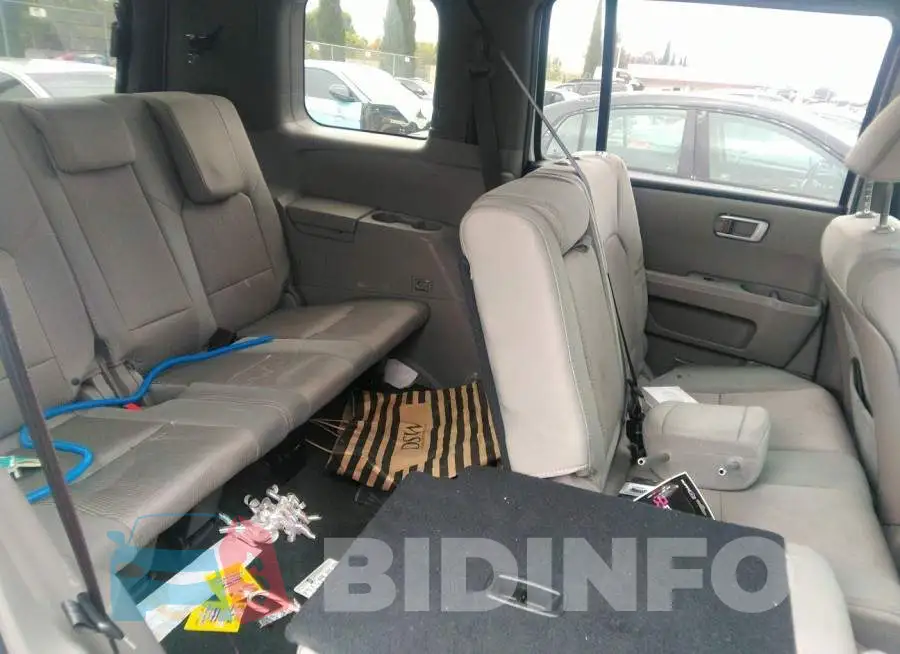 5FNYF3H44FB033877 Photo# 8