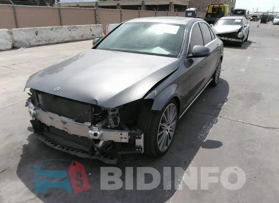 55SWF4JB1JU271621 Photo# 2