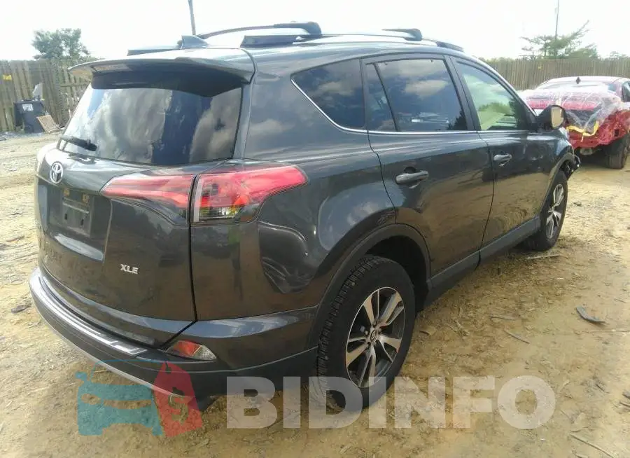 JTMWFREV1HJ136385 Photo# 4