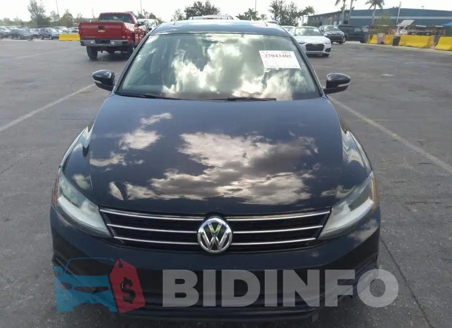 3VWDB7AJ8HM283328 Photo# 6