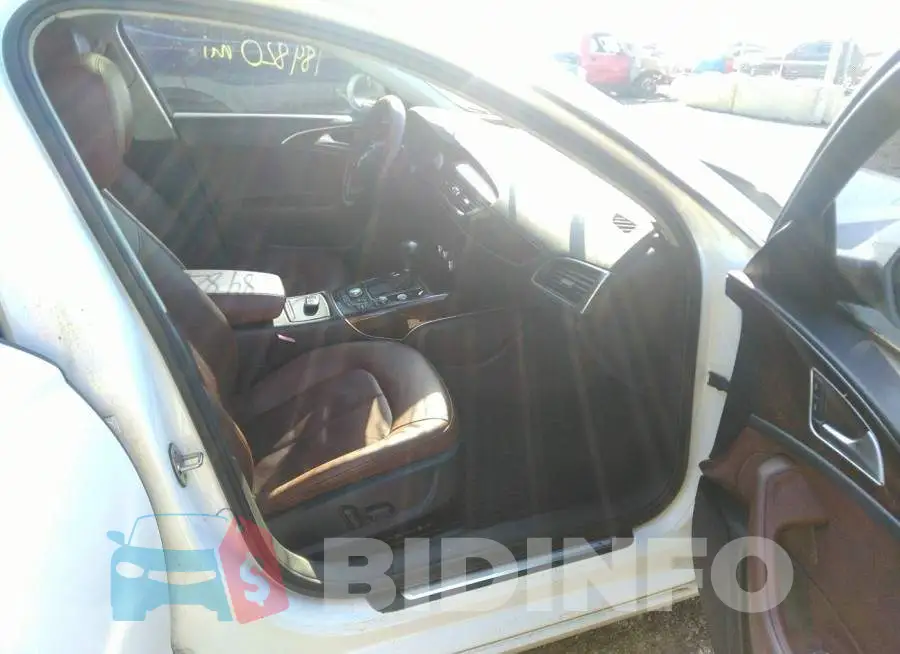 WAUDFBFC3DN076718 Photo# 5