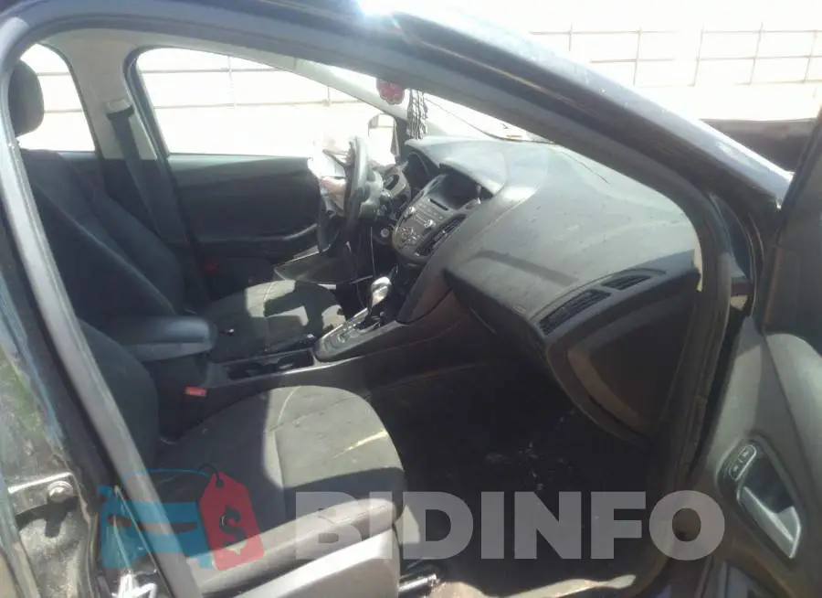1FADP3F20FL305762 Photo# 5