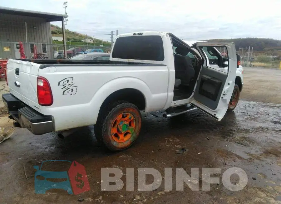 1FT7W2B61GEB82587 Photo# 4