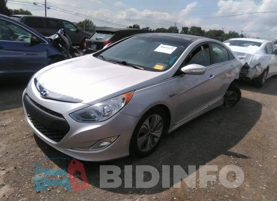 KMHEC4A40FA128890 Photo# 2