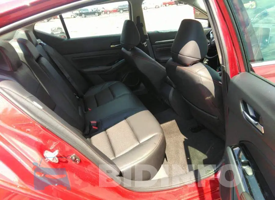 1N4BL4CV3PN357061 Photo# 8