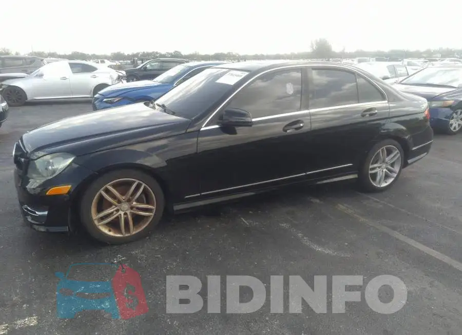 WDDGF4HB3DR272477 Photo# 2