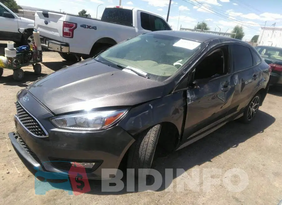 1FADP3F27GL225361 Photo# 2