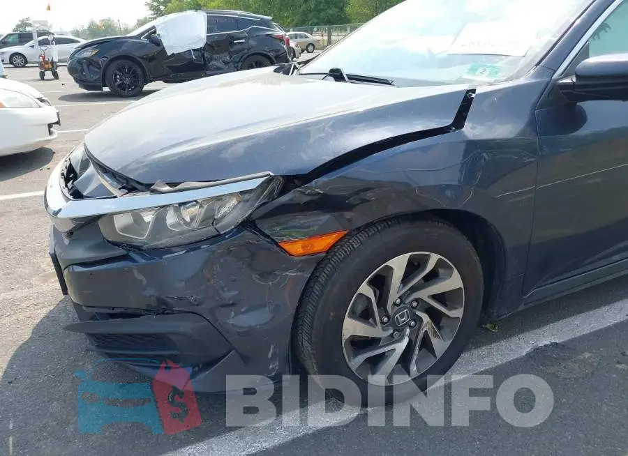 19XFC2F75HE220268 Photo# 6