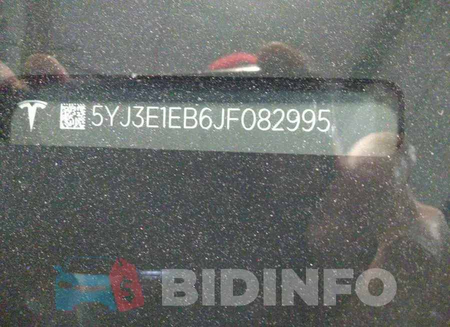 5YJ3E1EB6JF082995 Photo# 9