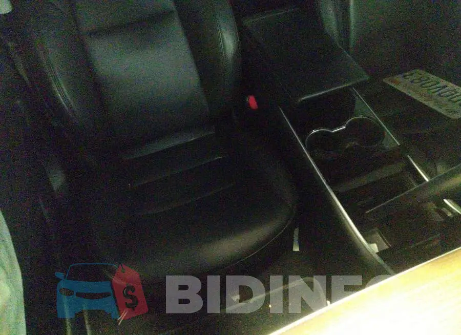 5YJ3E1EB6JF082995 Photo# 5