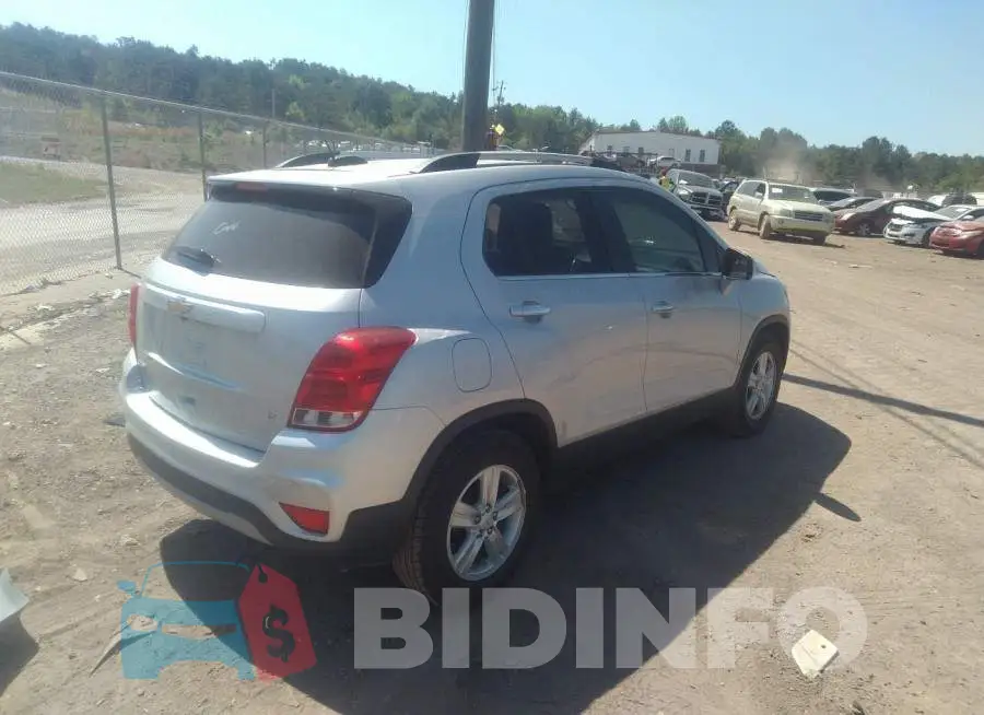 KL7CJLSB1HB155809 Photo# 4