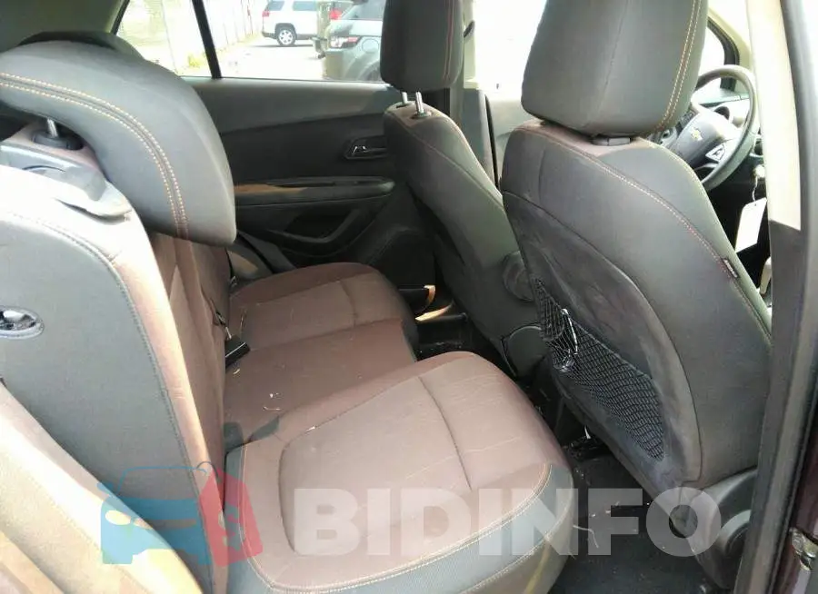 KL7CJRSB4FB189842 Photo# 8