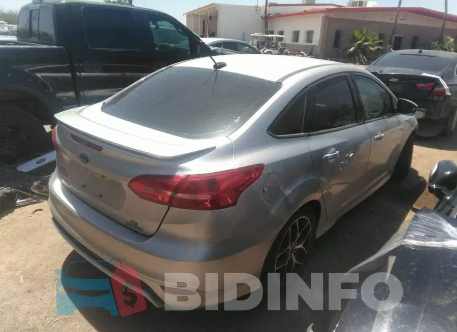 1FADP3F21GL362943 Photo# 4