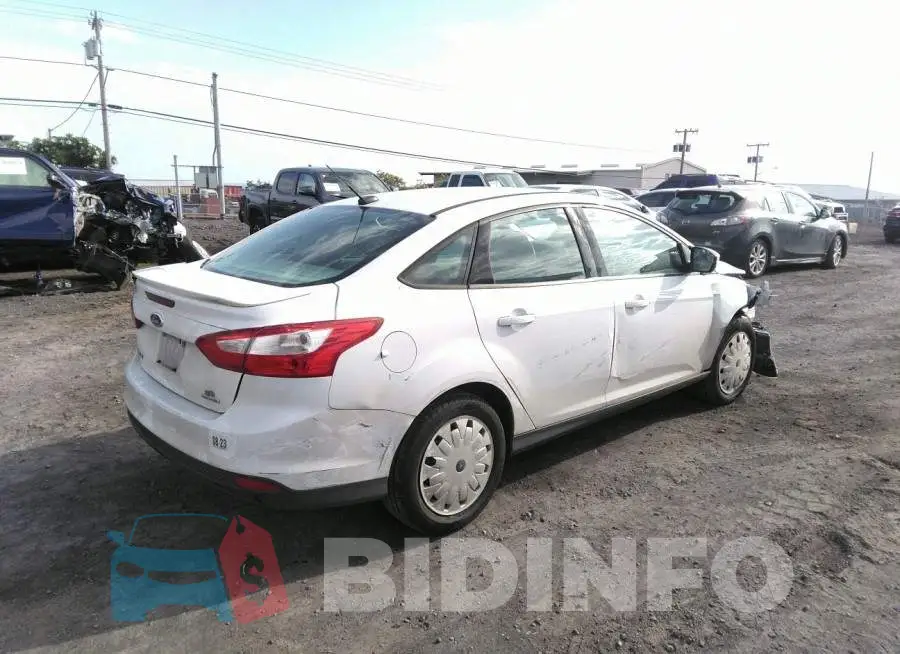 1FADP3F27DL364191 Photo# 4