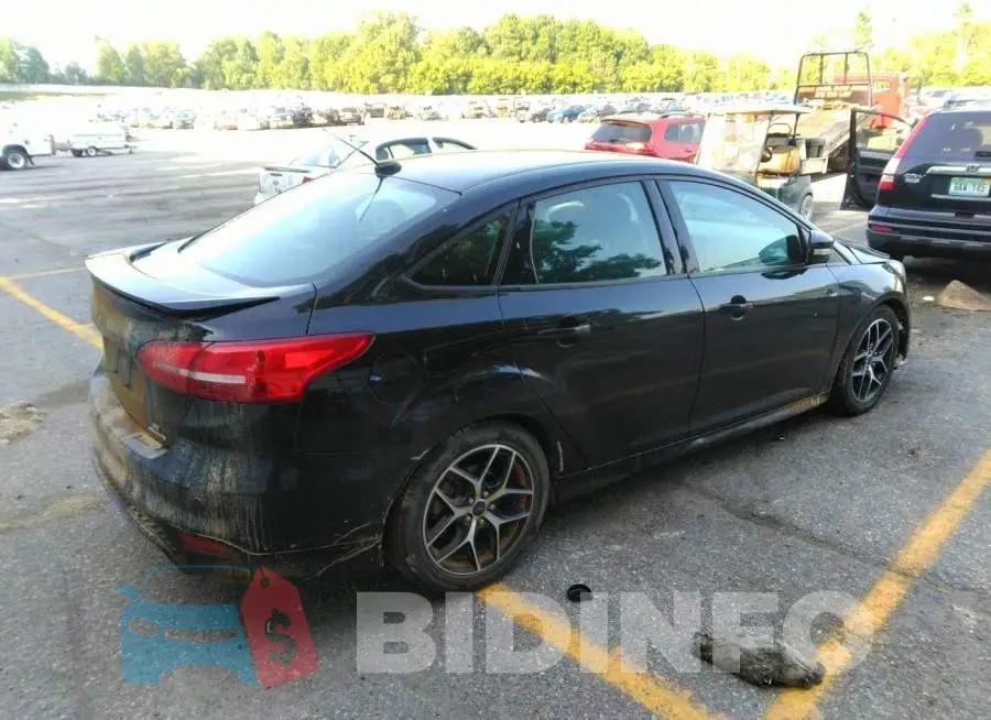 1FADP3F2XFL240130 Photo# 4