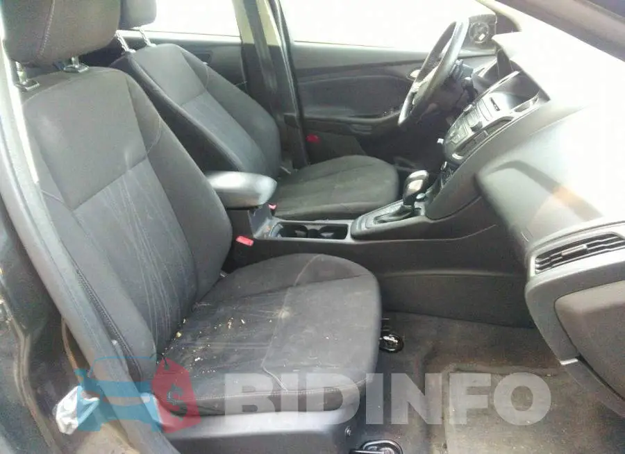 1FADP3F2XFL240130 Photo# 5