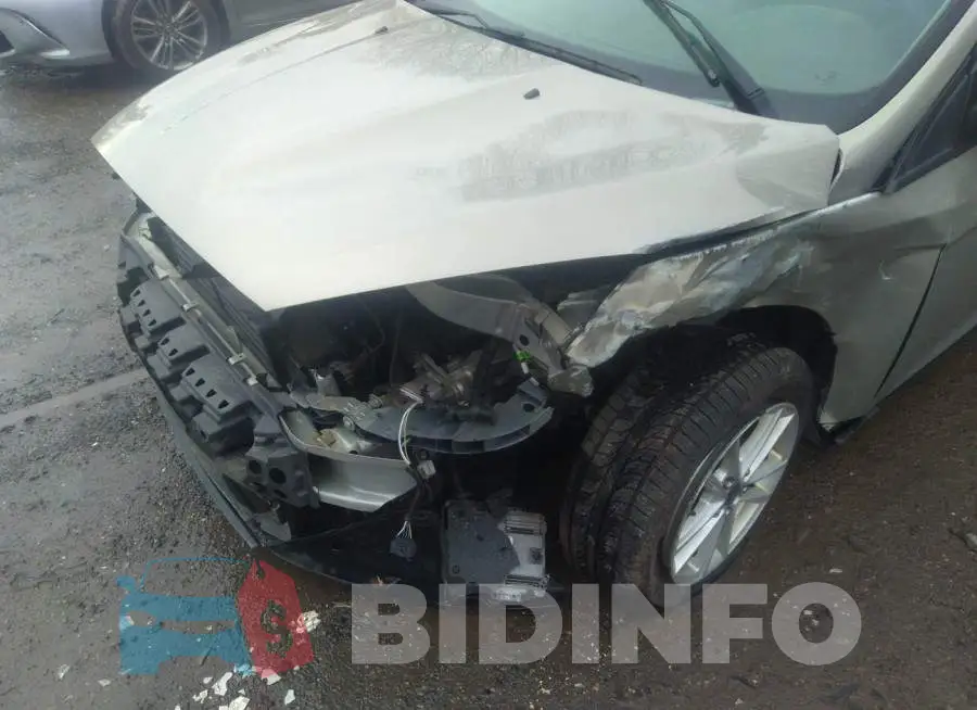 1FADP3K29FL299207 Photo# 6