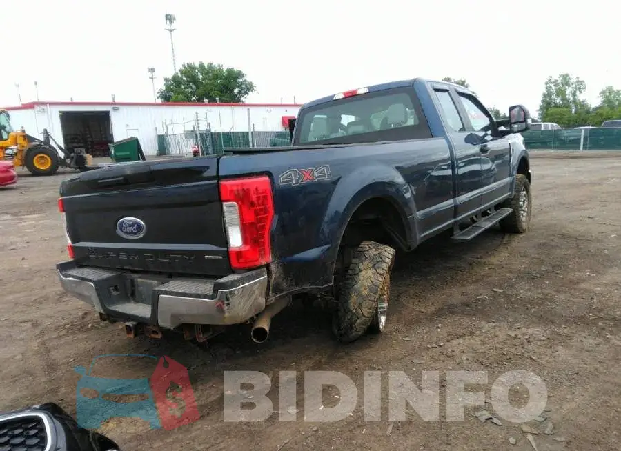 1FT7X2B63HEC51858 Photo# 4