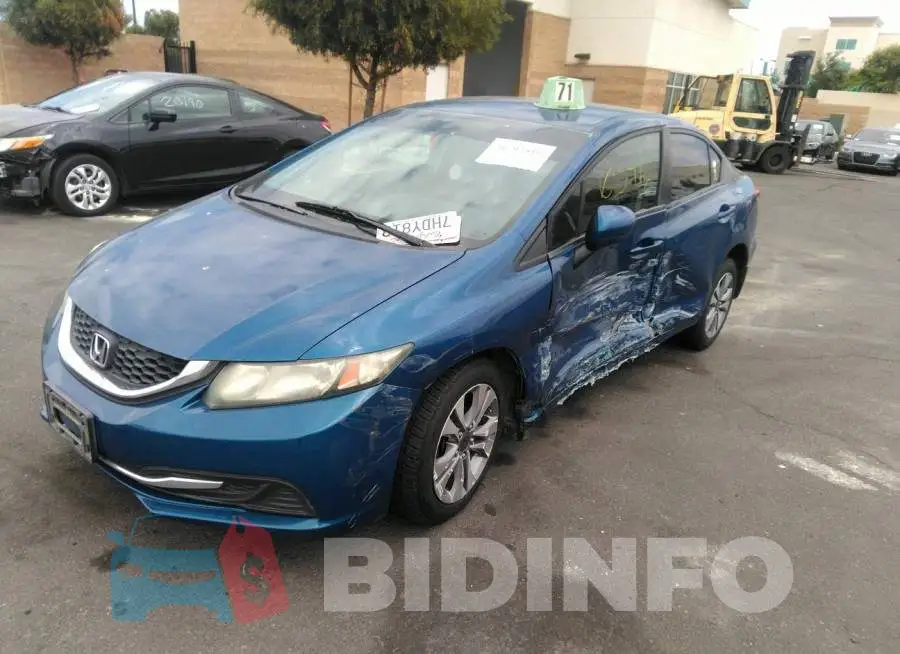 19XFB2E57EE081808 Photo# 2