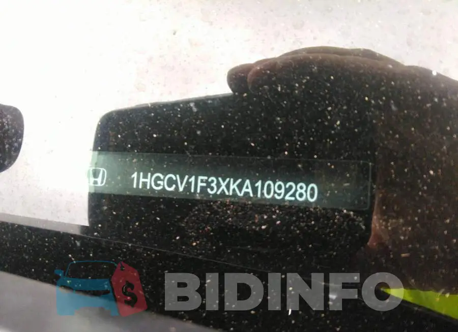 1HGCV1F3XKA109280 Photo# 9