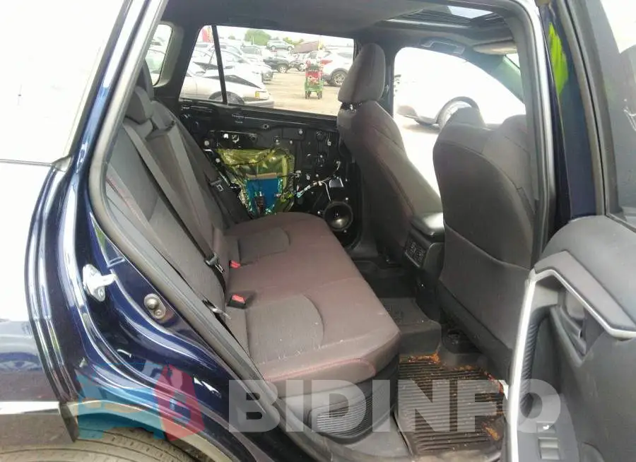 JTMAB3FV7MD010977 Photo# 8