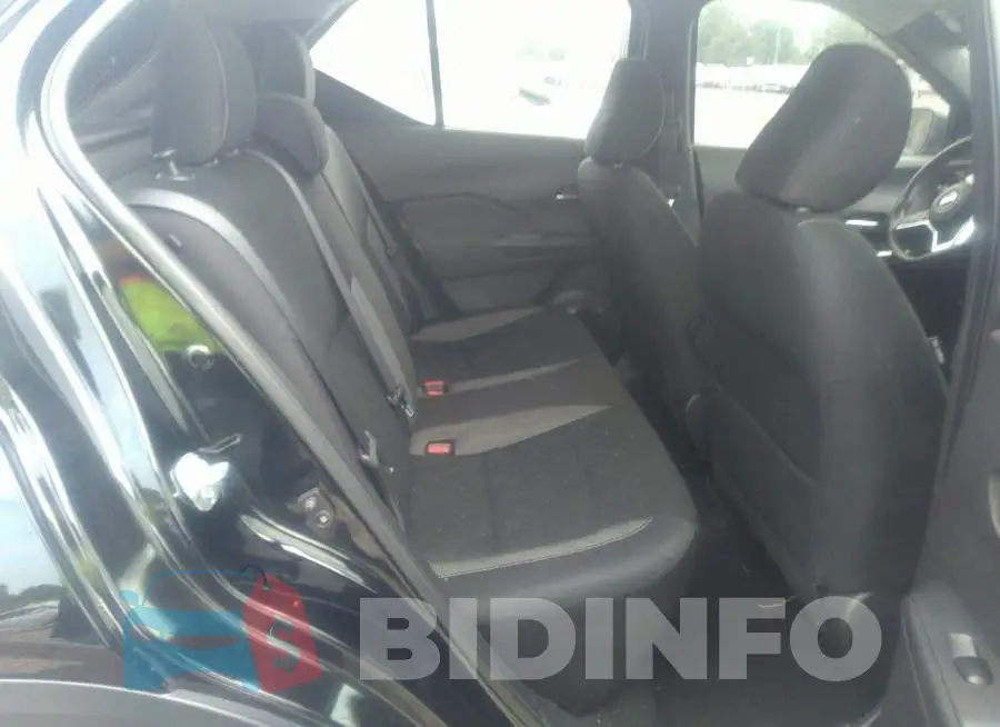 3N1CP5CU2JL523239 Photo# 8