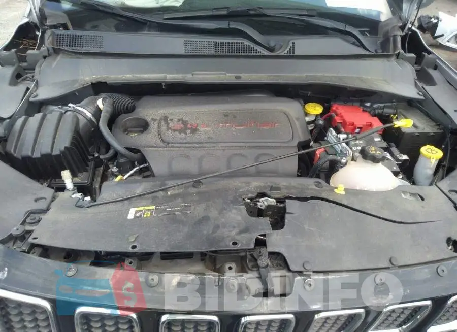 3C4NJCCB9LT170849 Photo# 10