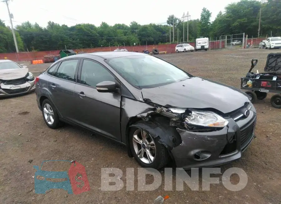 1FADP3F22DL368214 Photo# 1