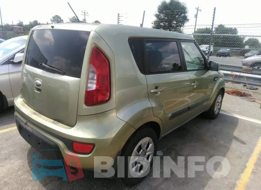 KNDJT2A56D7608944 Photo# 4