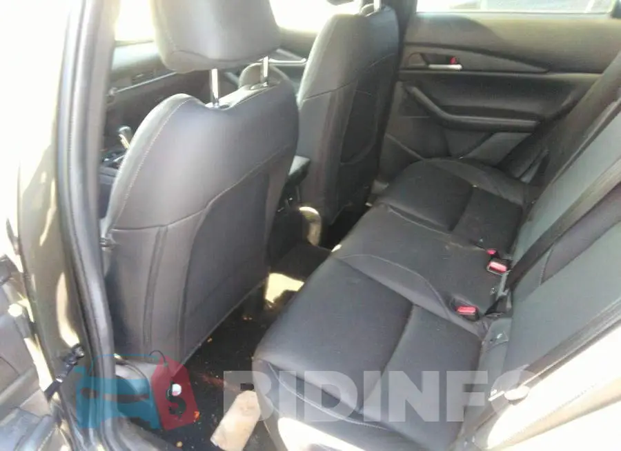 3MVDMBBL2MM309446 Photo# 8