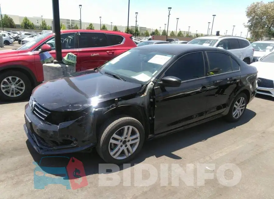 3VW2B7AJ4JM224533 Photo# 2