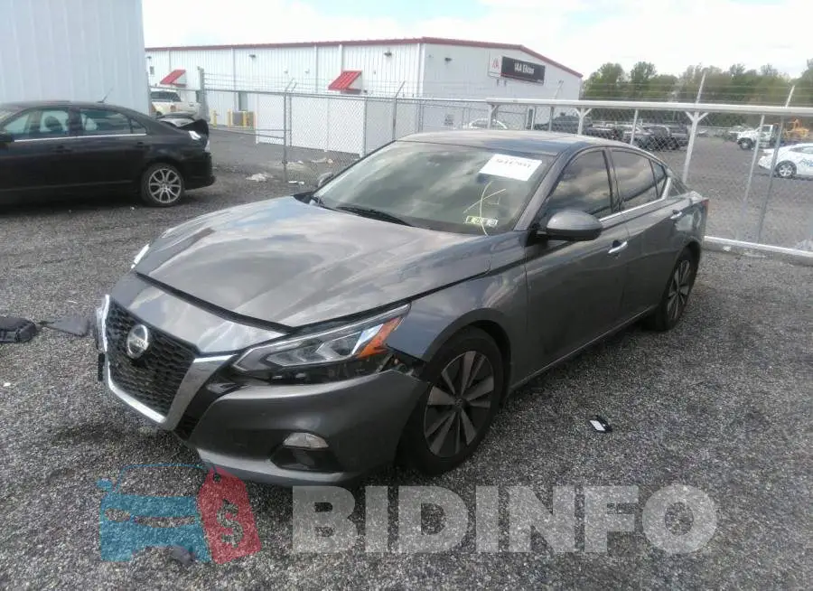 1N4BL4EV8LC172393 Photo# 2