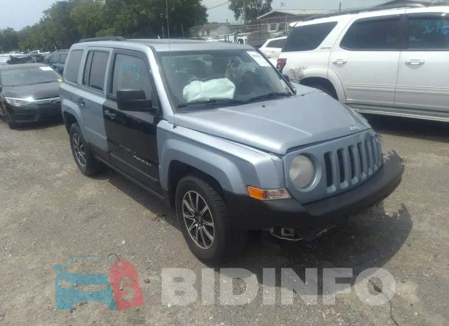 1C4NJPBB0DD151672 Photo# 1