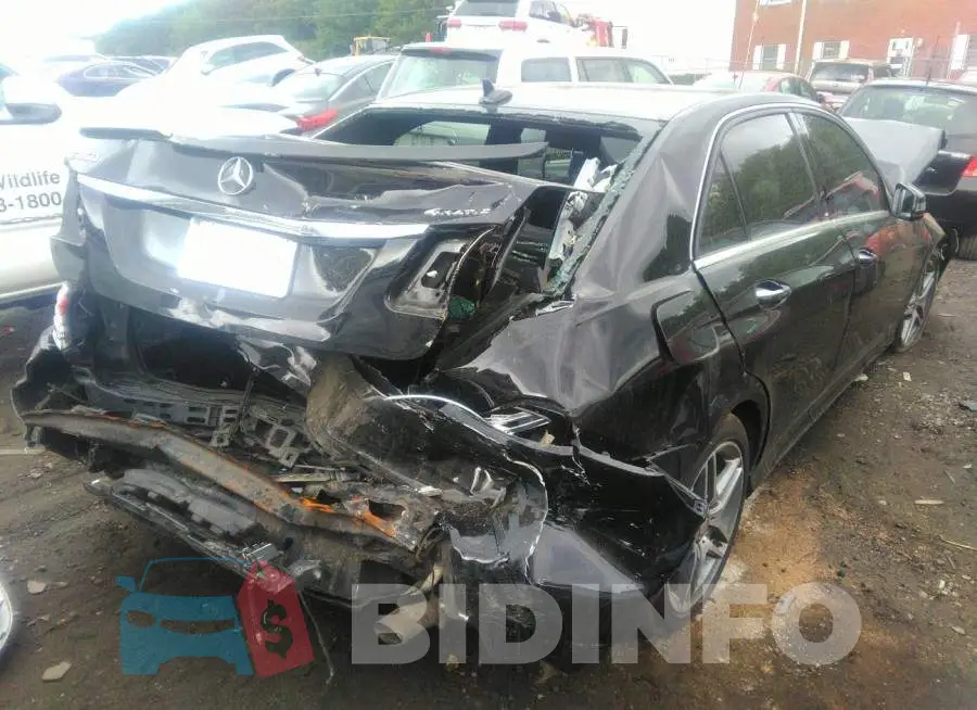 WDDHF8JB6FB104740 Photo# 4