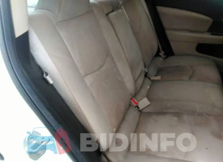1C3CDZAB0DN637814 Photo# 8