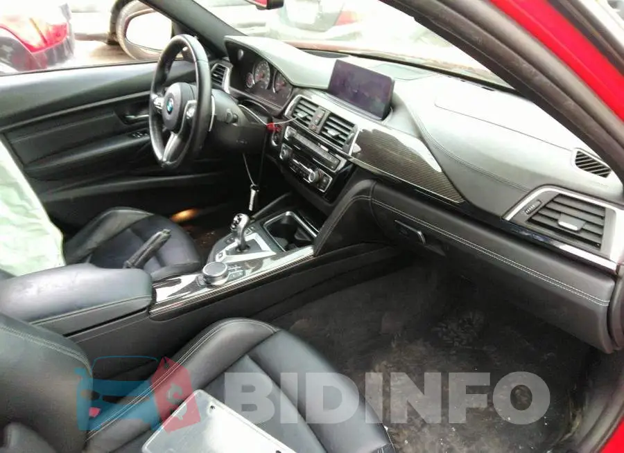 WBS8M9C52J5L01076 Photo# 5