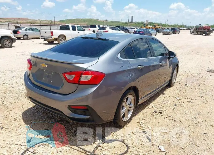 1G1BE5SM5J7216614 Photo# 4