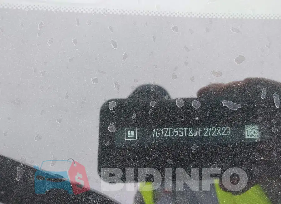 1G1ZD5ST8JF212829 Photo# 9