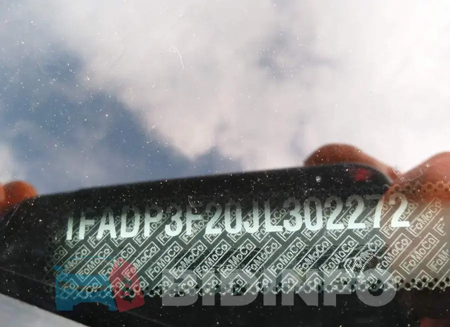 1FADP3F20JL302272 Photo# 9