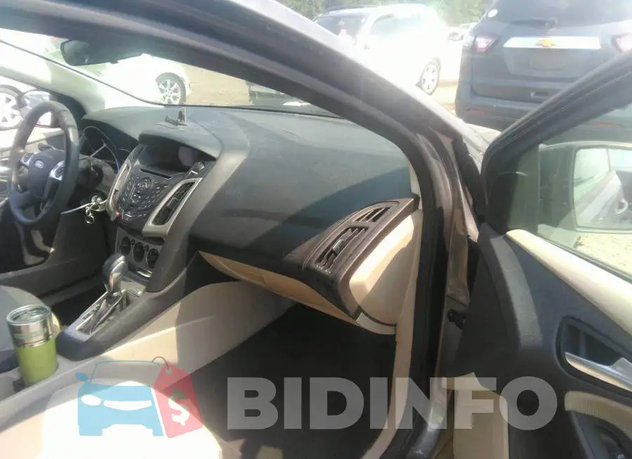 1FADP3F29EL396092 Photo# 5