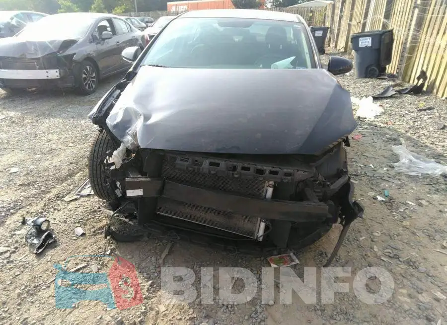 5NPD74LF8JH373473 Photo# 6