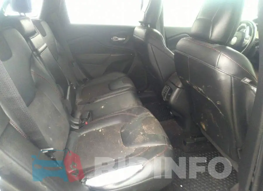 1C4PJMBS8GW233066 Photo# 8