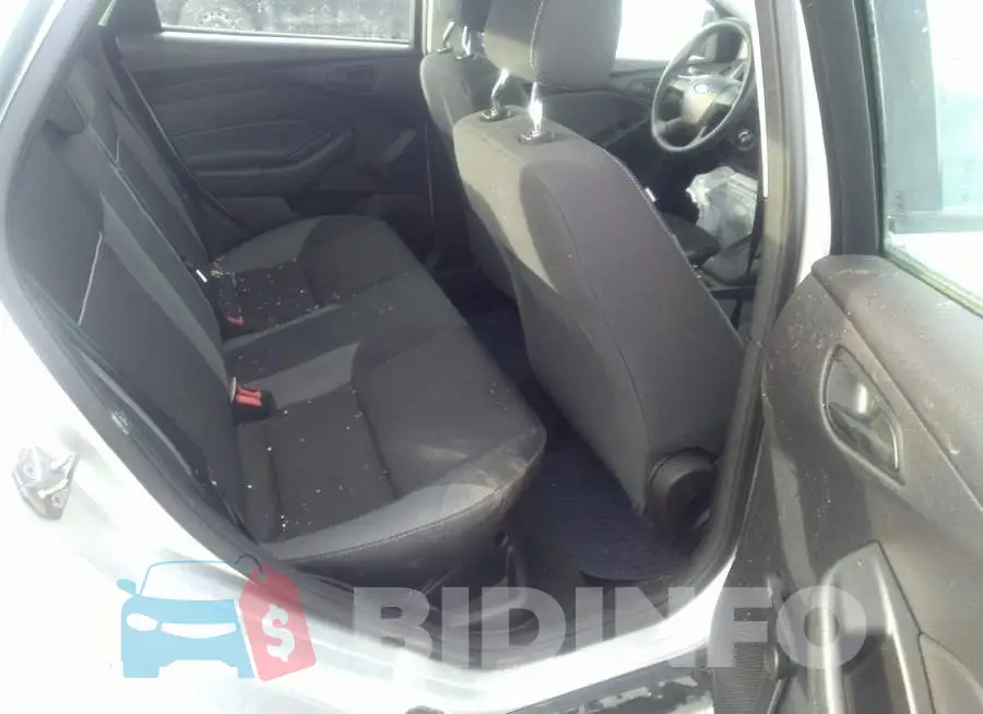 1FADP3E22EL186273 Photo# 8