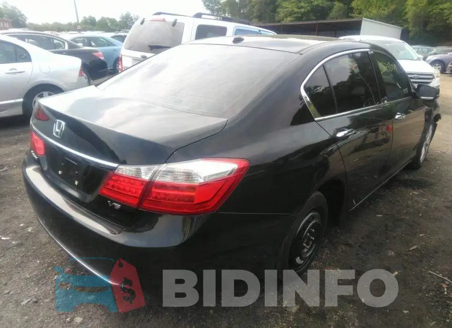1HGCR3F85FA001201 Photo# 4