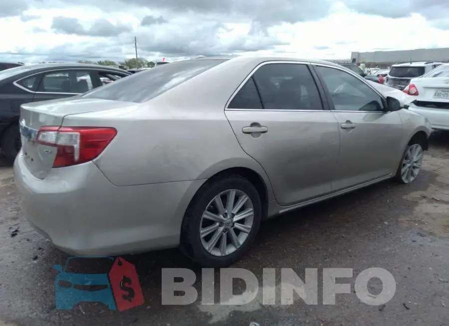 4T4BF1FK5DR330948 Photo# 4