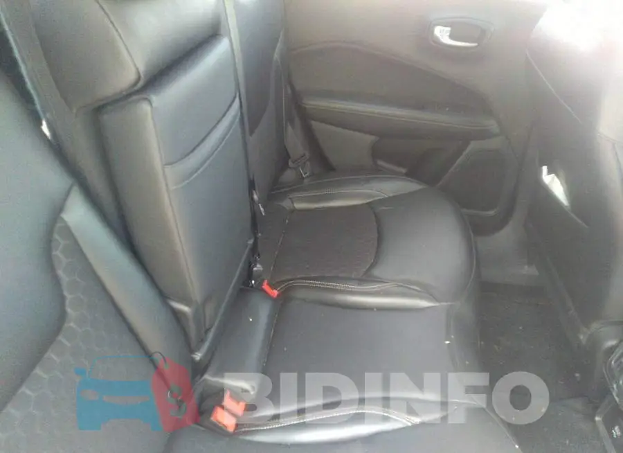 3C4NJCBB6LT121271 Photo# 8
