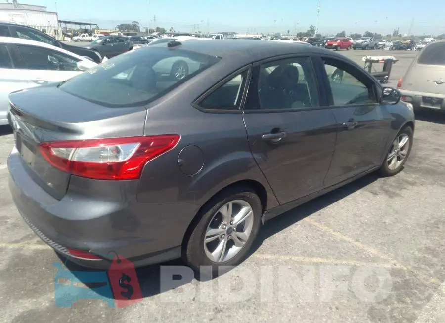 1FADP3F28EL338474 Photo# 4